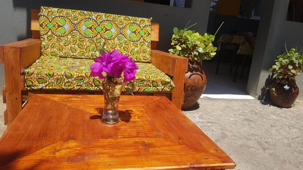 Bed and Breakfast Cote De France Fundura Exterior foto