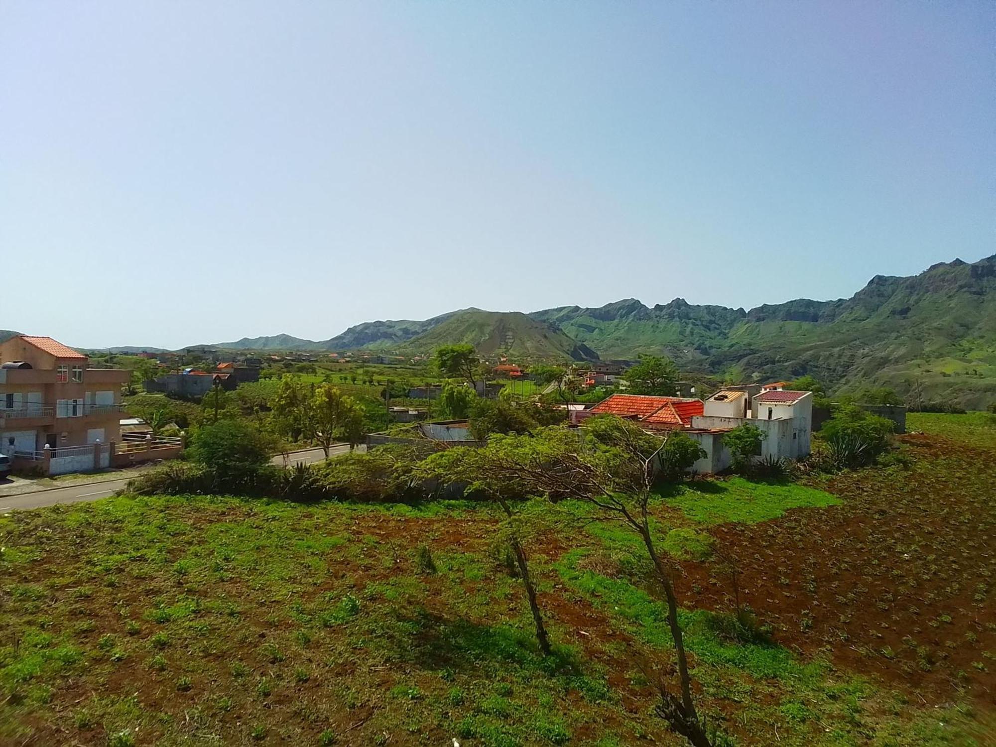 Bed and Breakfast Cote De France Fundura Exterior foto