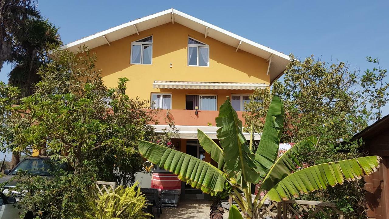 Bed and Breakfast Cote De France Fundura Exterior foto